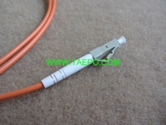 multimodo LC / UPC OM2 3 mm 2 mm de fibra óptica 0,9 mm cable de conexión