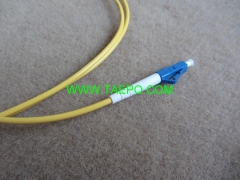 monomodo LC / UPC cable de conexión de 2 mm 3 mm 0,9 mm de fibra óptica