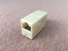 Acoplador en línea RJ45 a RJ45 UTP 8P8C CAT5E de 180 grados