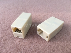 Acoplador en línea RJ45 a RJ45 UTP 8P8C CAT5E de 180 grados