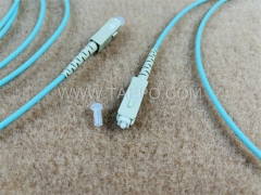 Cable de conexión de fibra óptica multimodo OM3 simplex SC UPC de 3 mm, 50/125 um