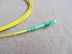 Cable de conexión de fibra óptica monomodo simplex LC a LC APC