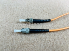 Cables de conexión de fibra óptica multimodo OM2 Simplex ST UPC de 50/125 um