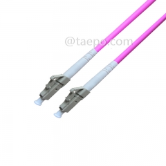 Cable de conexión de fibra óptica multimodo 50/125 um OM4 simplex LC UPC