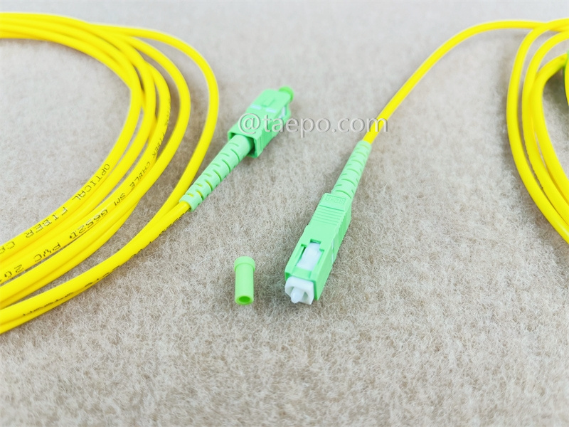 Latiguillo de fibra óptica, monomodo 9/125 µm OS1, simplex, SC/APC-SC/APC, 3 mm, 1 m