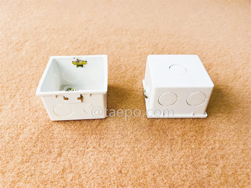 Caja posterior, 80x80x48 mm, tipo empotrado en pared