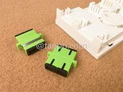 Caja de terminación de fibra (FTB), interior, SC, 4 fibras, carcasa de plástico