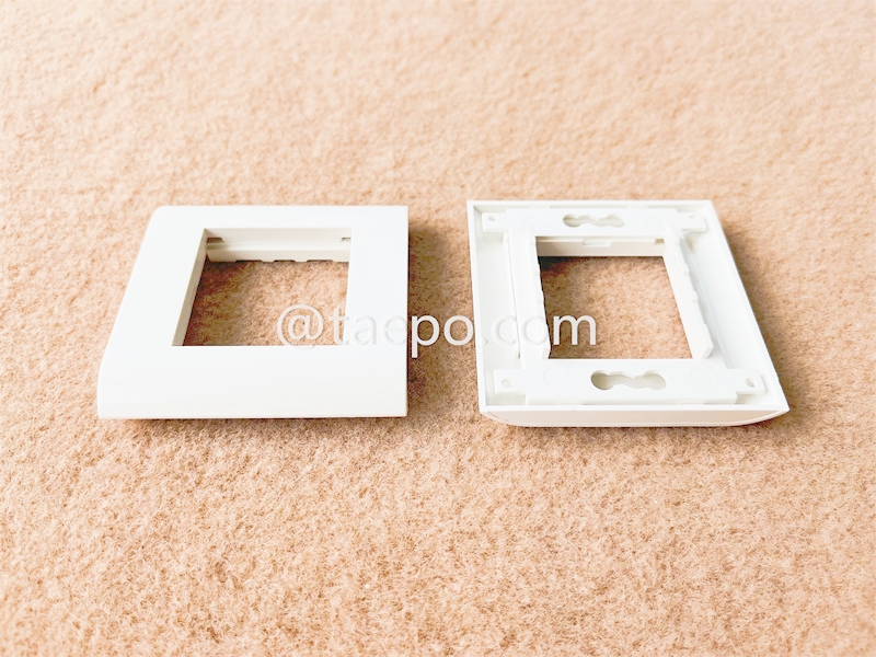 2 puertos de placa frontal, 80x80mm, estilo francés, sin insert