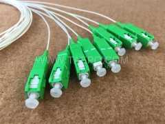 Divisor de fibra óptica, PLC, tubo de acero, G657A, 1x8, tubo suelto de 0,9 mm, 1 m, con conector SC/APC