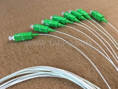 Divisor de fibra óptica, PLC, tubo de acero, G657A, 1x8, tubo suelto de 0,9 mm, 1 m, con conector SC/APC