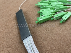 Divisor de fibra óptica, PLC, tubo de acero, G657A, 1x32, tubo suelto de 0,9 mm, 1 m, con conector SC/APC