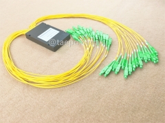 Divisor de fibra óptica, PLC, carcasa de plástico, G657A, 1x32, tubo suelto de 2 mm, 1 m, con conector SC/APC