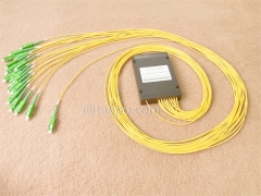 Divisor de fibra óptica, PLC, carcasa de plástico, G657A, 1x16, tubo suelto de 2 mm, 1 m, con conector SC/APC